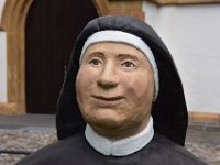Franziskaner, 4 Nonnen (10)